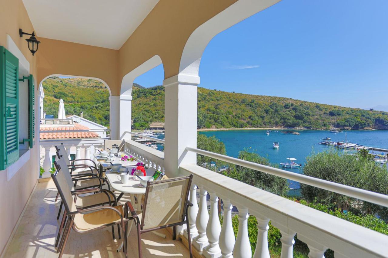 Evanna House In Saint Stephanos *